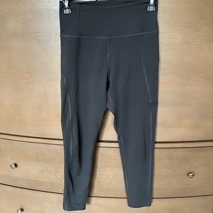 Dark gray girlfriend collective leggings. Size small